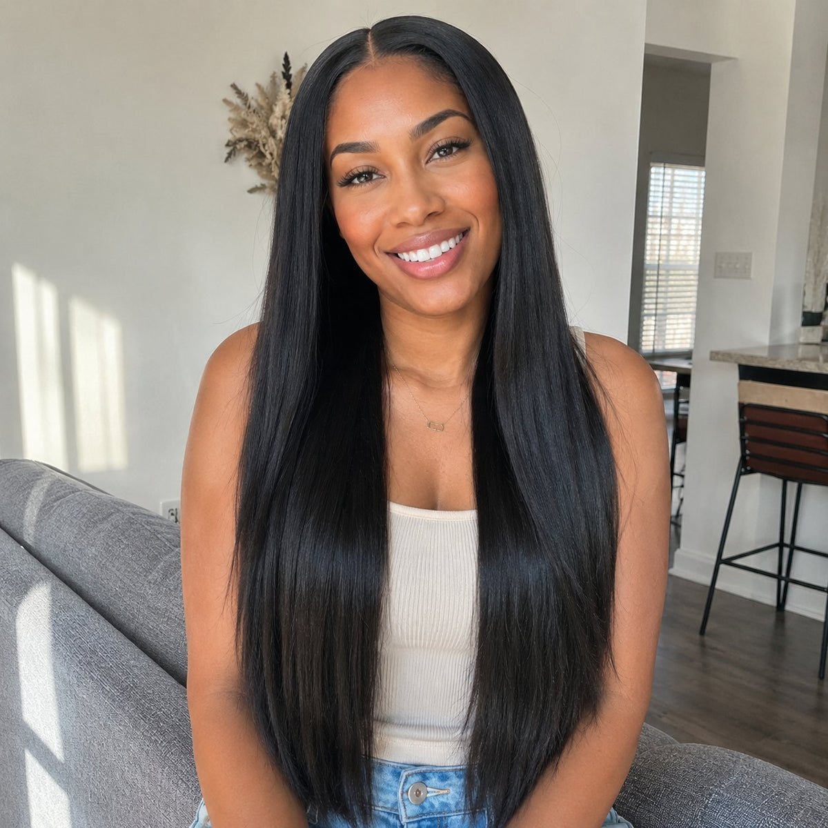 Clara 28" straight blended human hair in Natural Black, photo 3