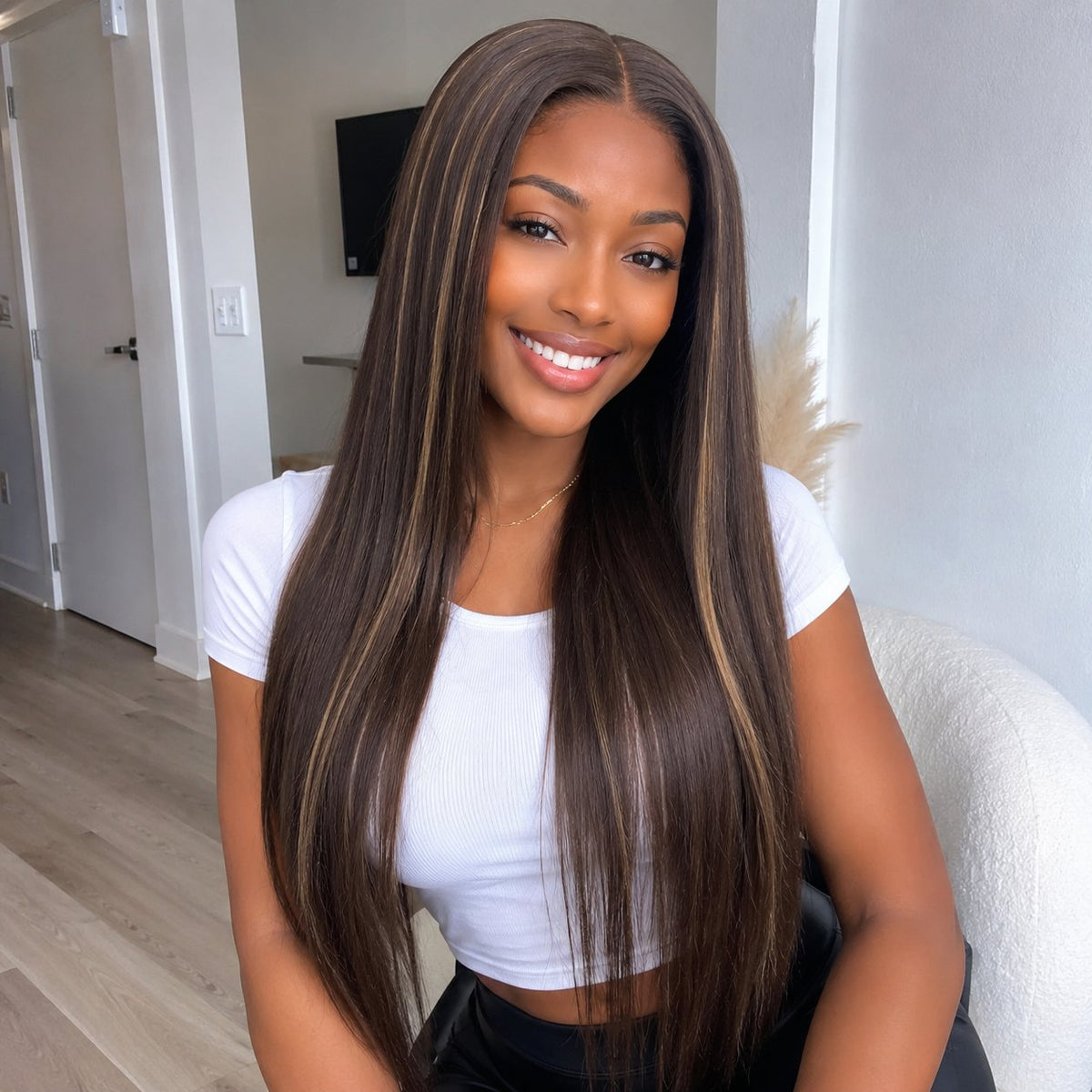 She & Shine 30" straight blended human hair in 1T/6 Ash Brown Highlight, photo 3